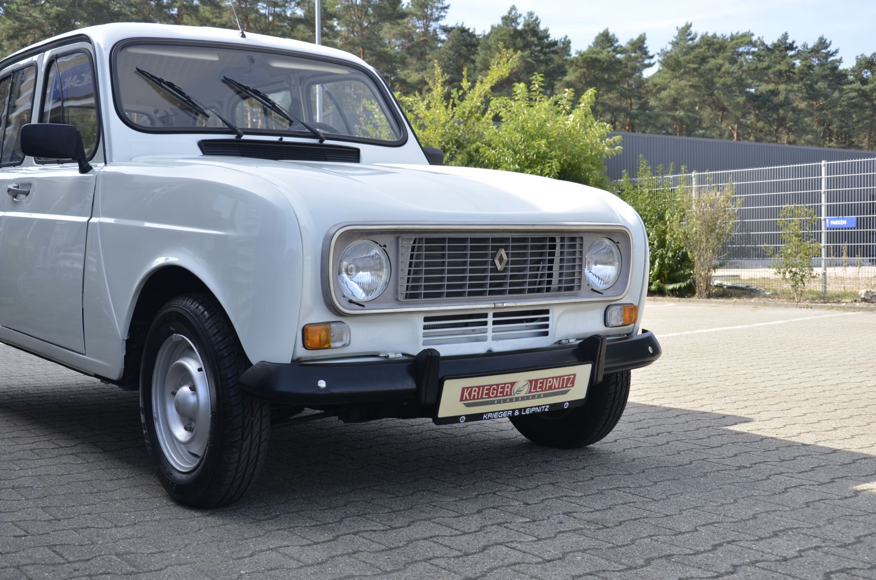 Renault R4 ID: 3204